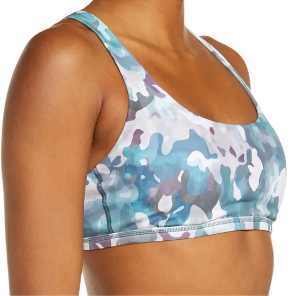 NWT Spanx Low Impact Painted Camo Sports Bra - Small - Picture 5 of 8